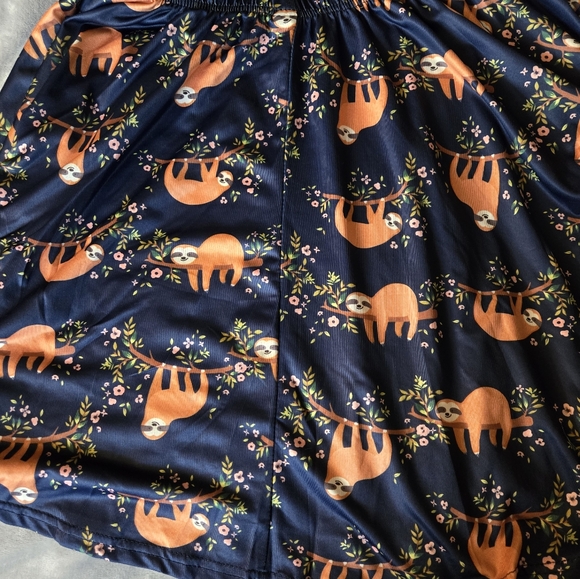 Navy blue sloth mini skirt - Picture 9 of 9